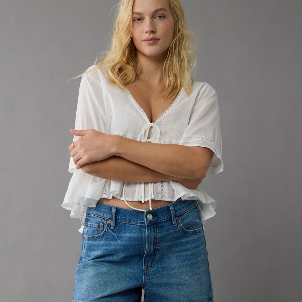 American Eagle Strigid Super High Waisted Relaxed Denim Short